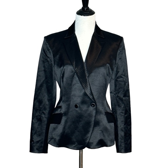THEYSKENS THEORY JUX SATEEN CROPPED LONG SLEEVE BLACK BLAZER - Picture 3 of 15